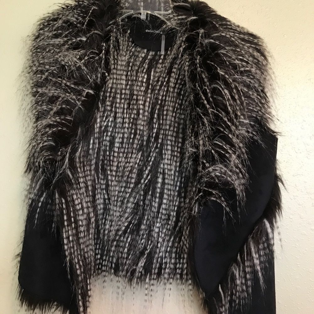 Fury vest❤️❤️❤️❤️ - Picture 2 of 4