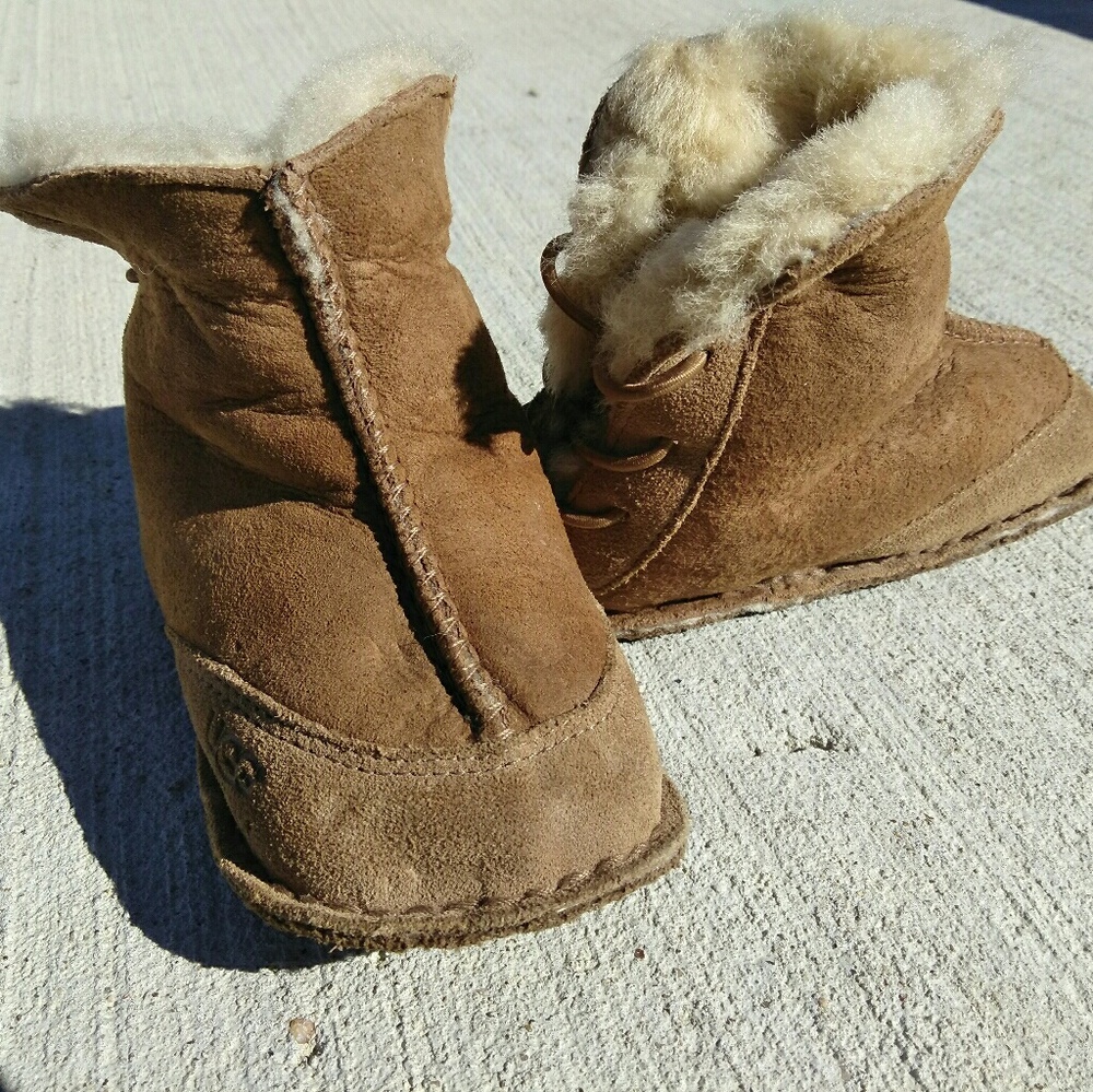 BABY INFANT UGG AUSTRALIA BOO BOOTS S/N 5206