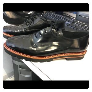 Metro Shoes Stuart Weitzman size 8
