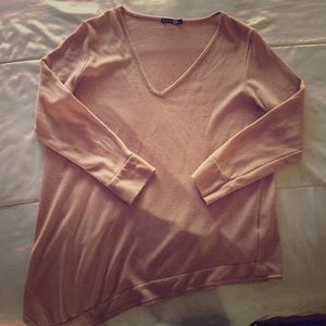 Blush/pink light sweater.