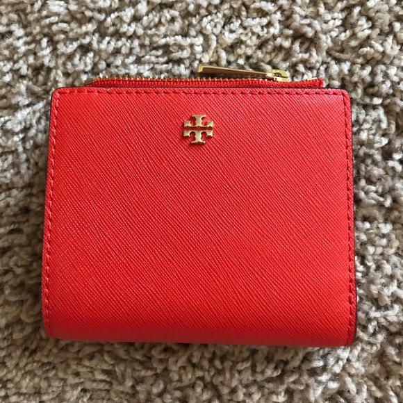 Tory Burch Handbags - Tory Burch mini wallet