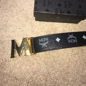 s belt buckle