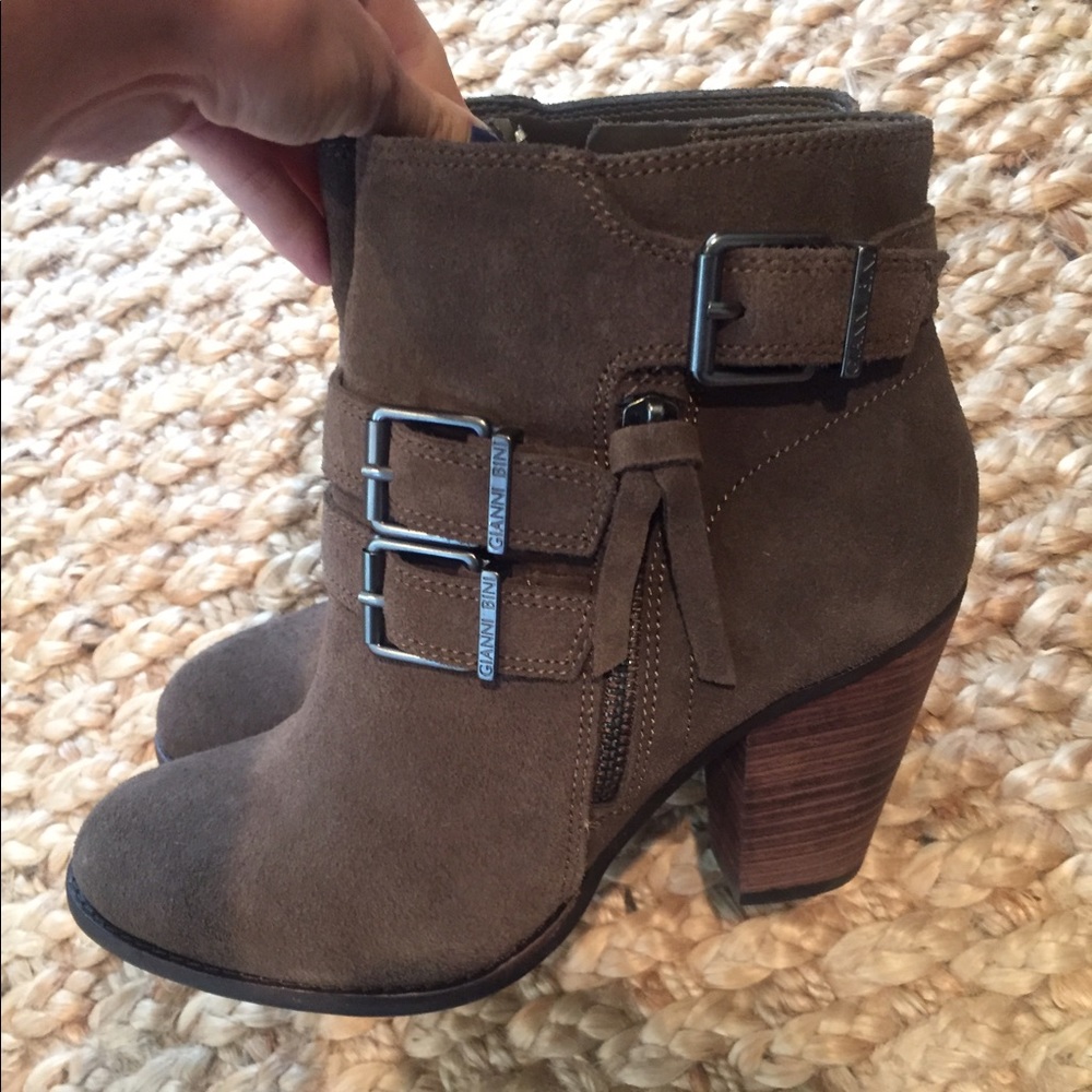 Gianni Bini booties size 7. Worn once!