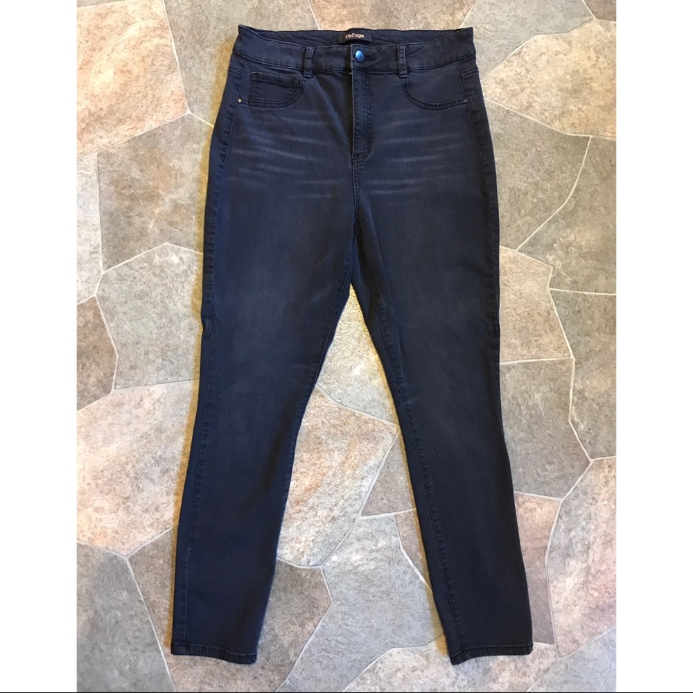 Distressed black high waisted skinny jeans