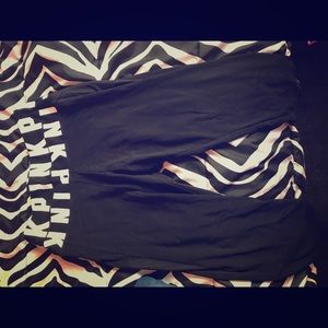 Skinny leggings. Super comfy and never worn!