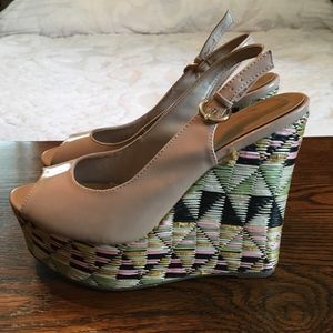 Madden Girl Beige Patent Wedge Sandals S 8.5