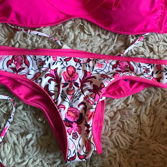 Abercrombi bikini set - Picture 2 of 2