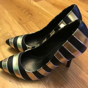 Shoedazzle Striped heels