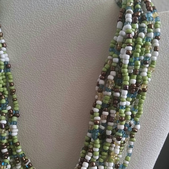 Seed Bead Necklace - Picture 3 of 3