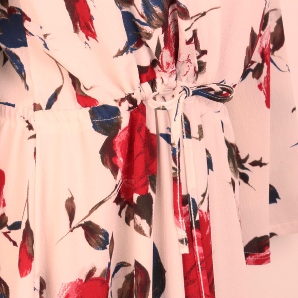 ‘Aviana’ Cream floral rose romper bell sleeves - Picture 5 of 6