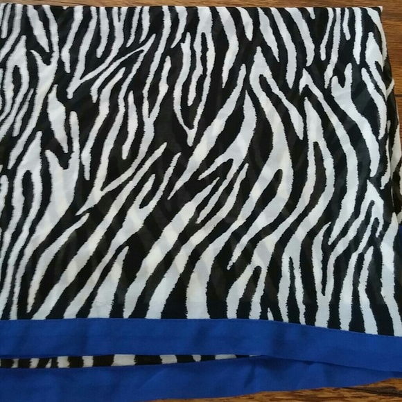 White House Black Market Accessories - SOLD!!!  White House Black Market scarf
