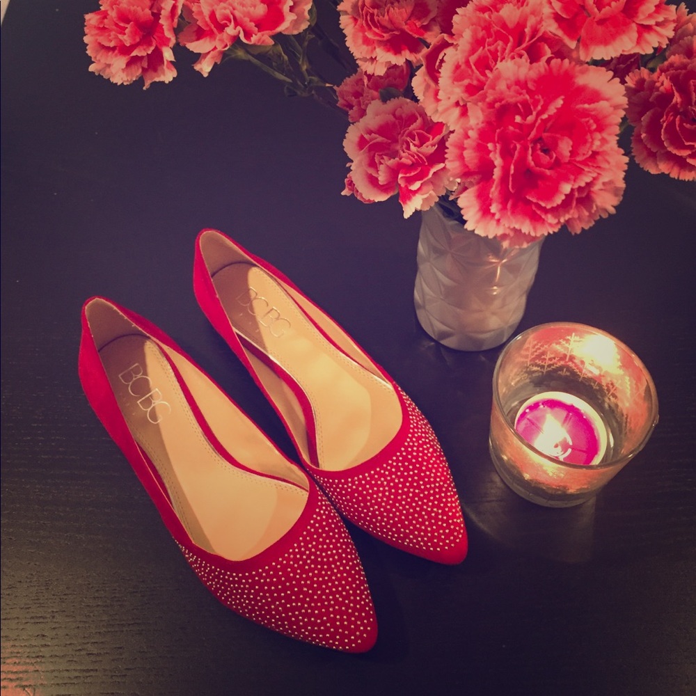 NWOT BCBG Red Flats
