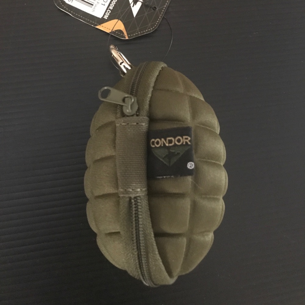 Grenade keychain pouch - Picture 2 of 4