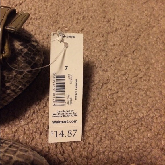 NEW DRESSY FADED GLORY FLATS!! - Picture 2 of 4