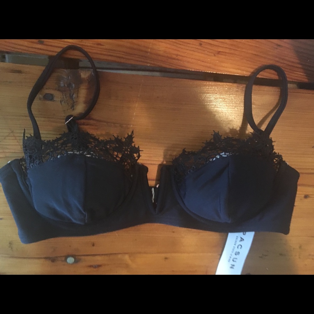 PacSun black bathing suit top. Never been worn.