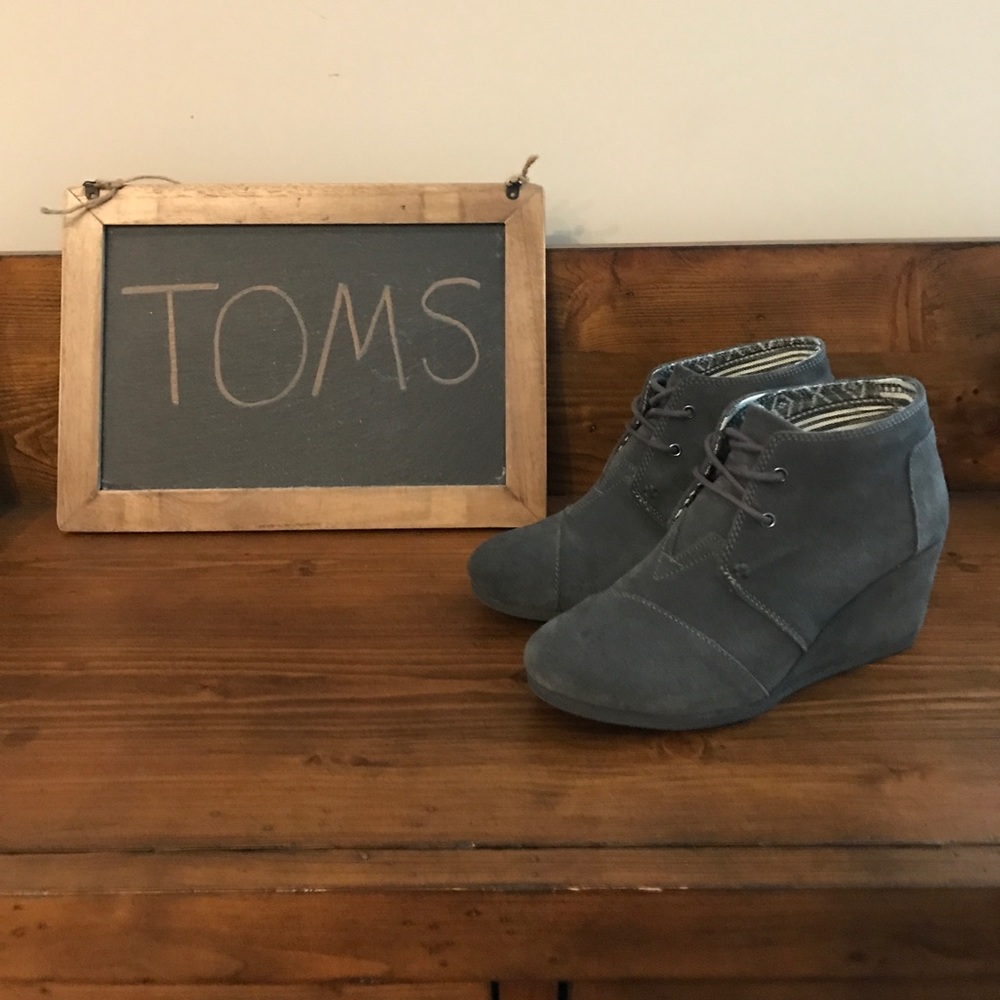 TOMS Desert Wedge Boot in Grey