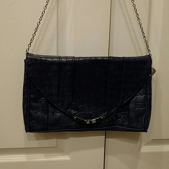 Steve Madden alligator pattern purse, Navy - Picture 1 of 3