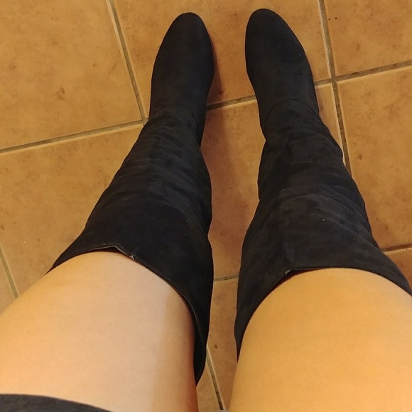 Last pair 8 SEXY Boots Over knee 🚨PRICE IS FIRM🚨 - Picture 5 of 8