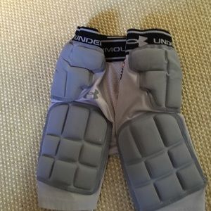Under armor padded compression shorts (S)