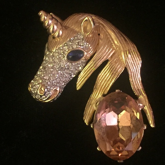 Ciner Designer Jewelry - EXTREMELY RARE signed vintage CINER UNICORN brooch