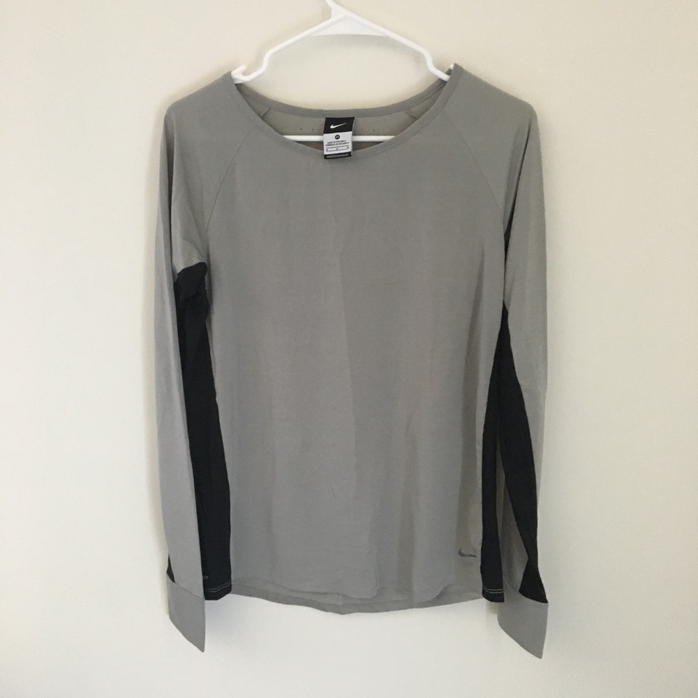 Nike top