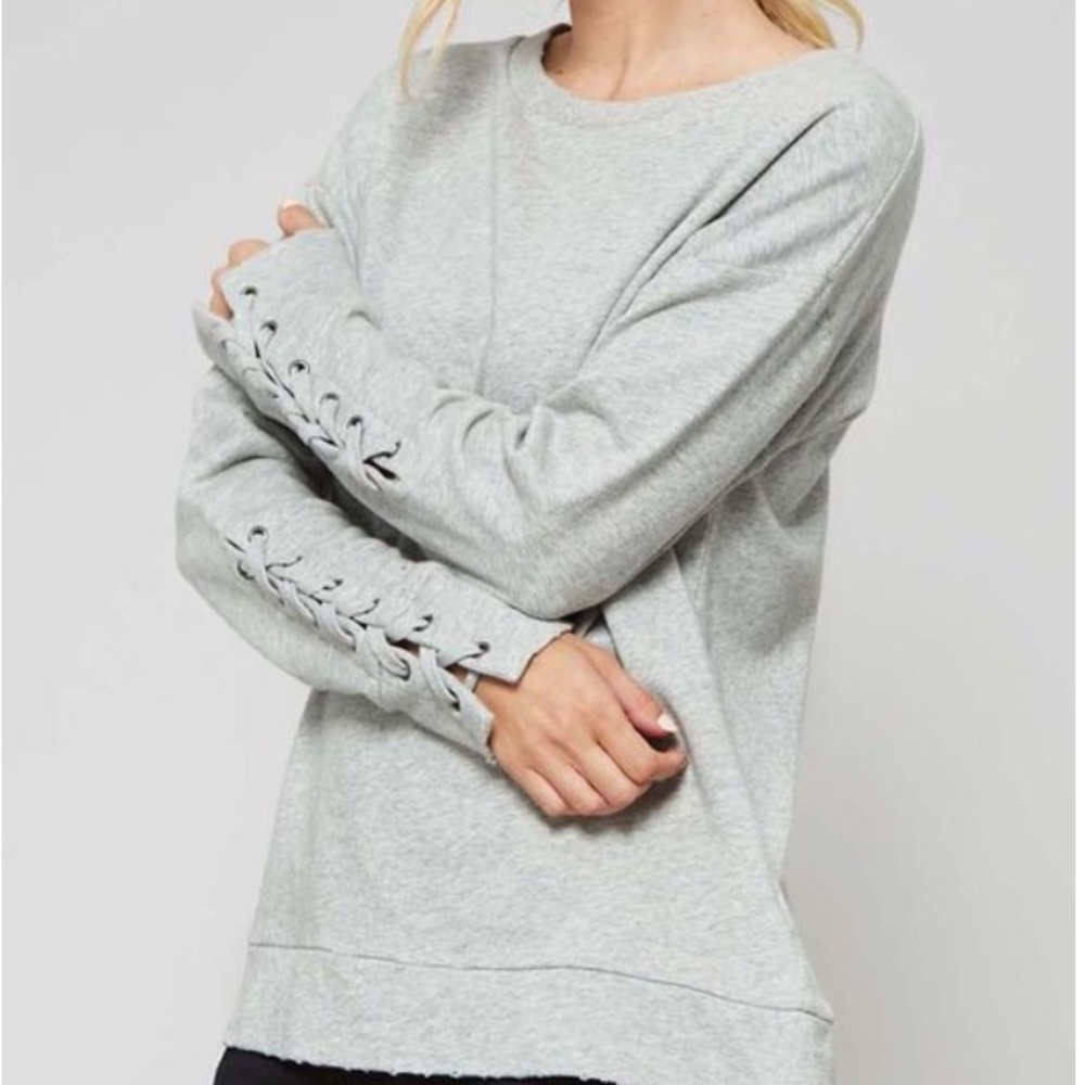 S-M Distressed Lace up sleeve sweatshirt - Picture 5 of 8