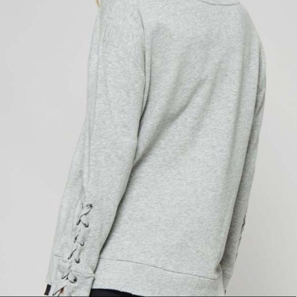 S-M Distressed Lace up sleeve sweatshirt - Picture 6 of 8