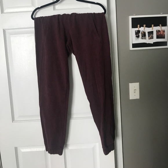 Lululemon jogger maroon - Picture 2 of 3