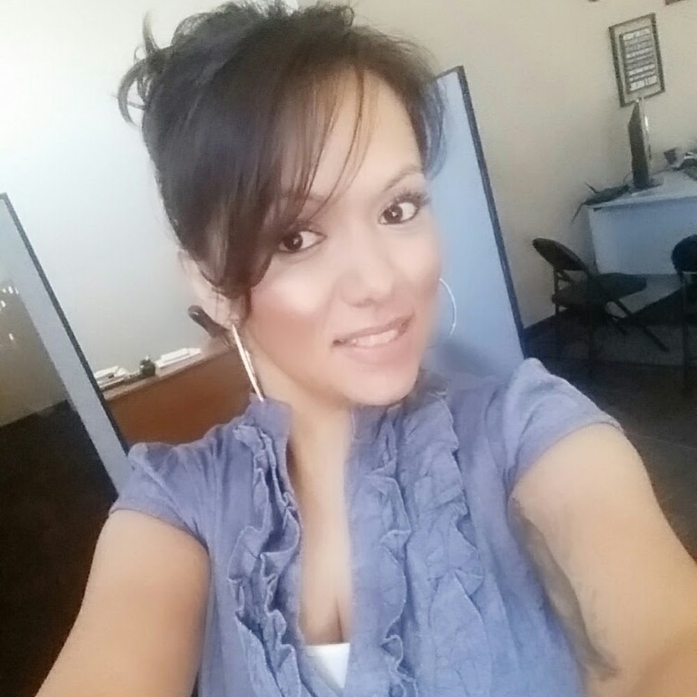 Meet your Posher, Leonora