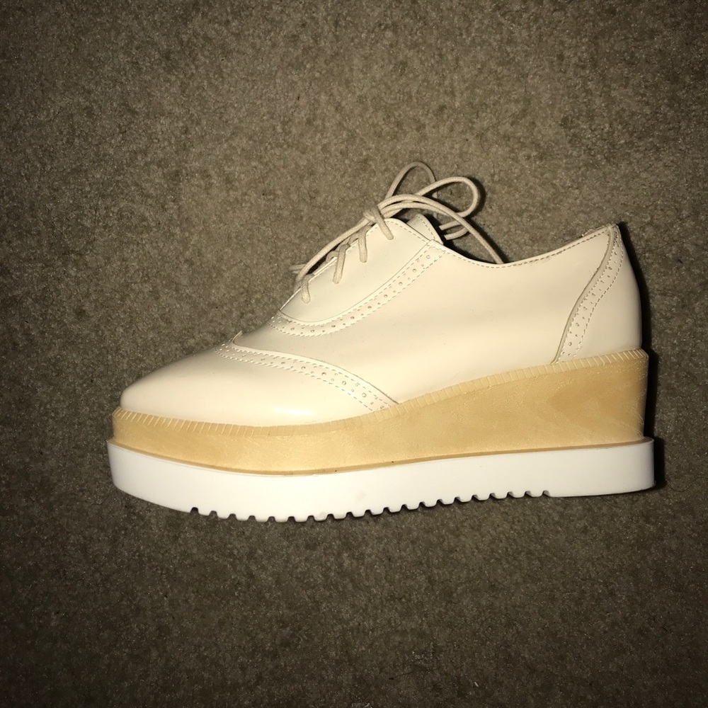 Nude platforms