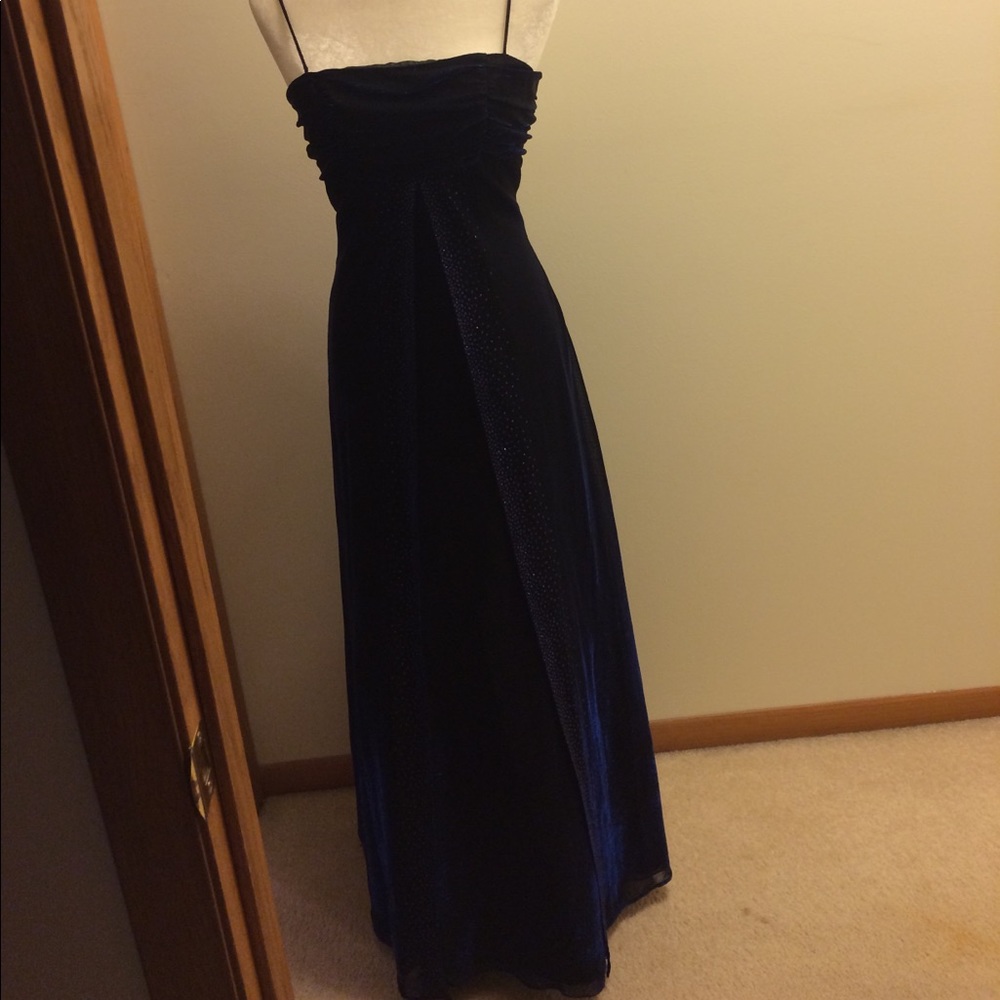 Long blue shimmer gown