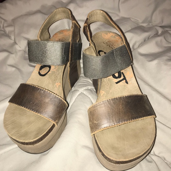 HOLDING Pewter OTBT Wedges - Picture 4 of 8