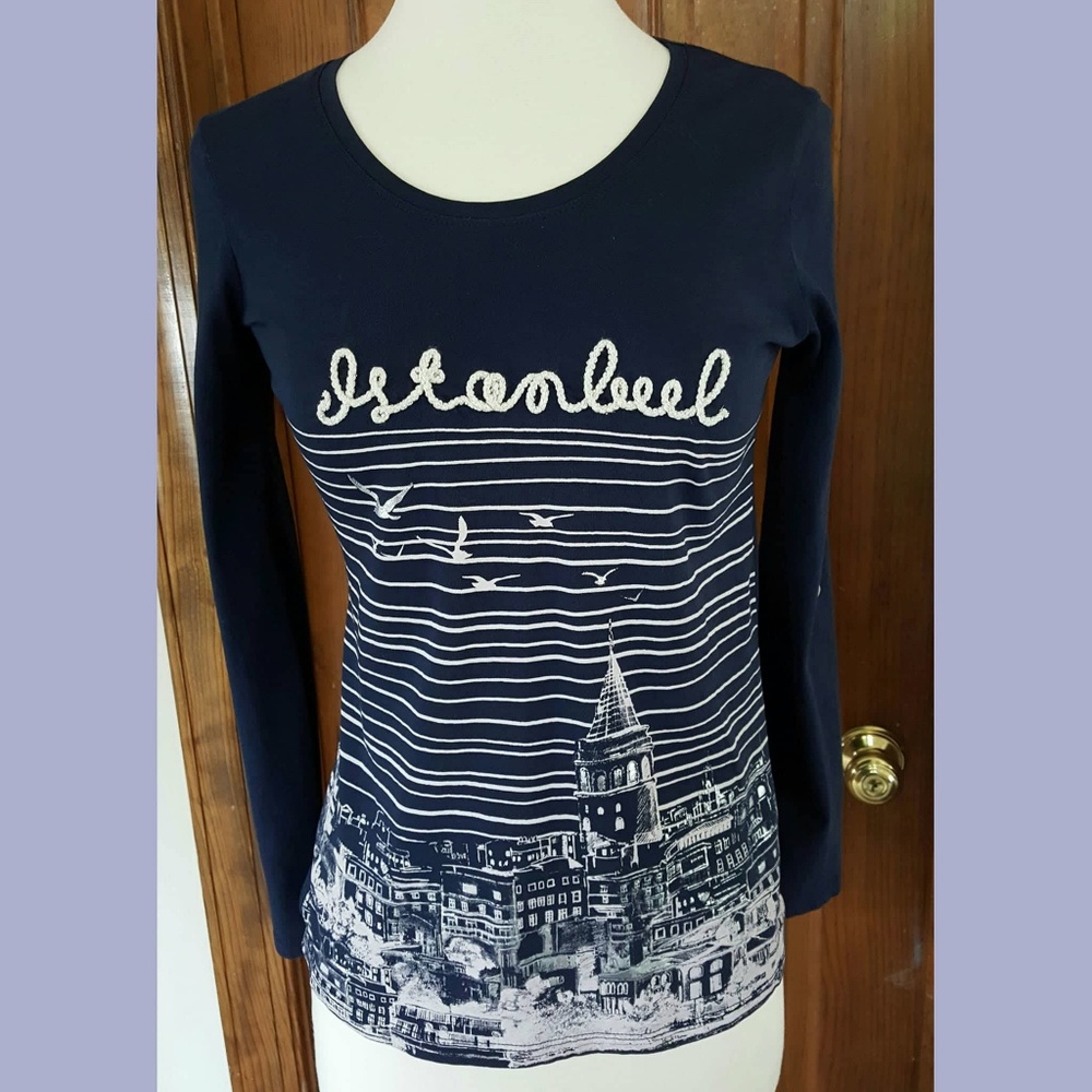 Very unique, very Anthropologie top