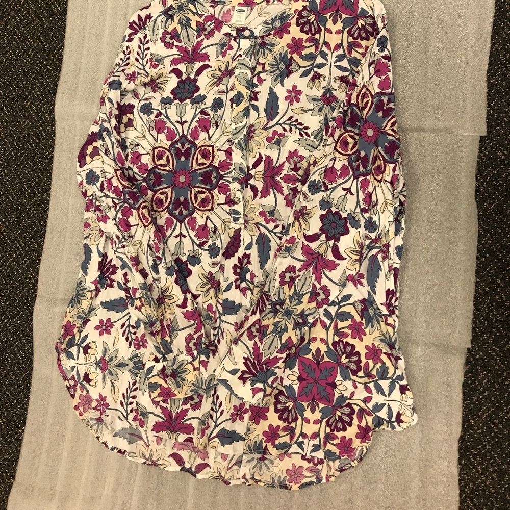 Old navy blouse