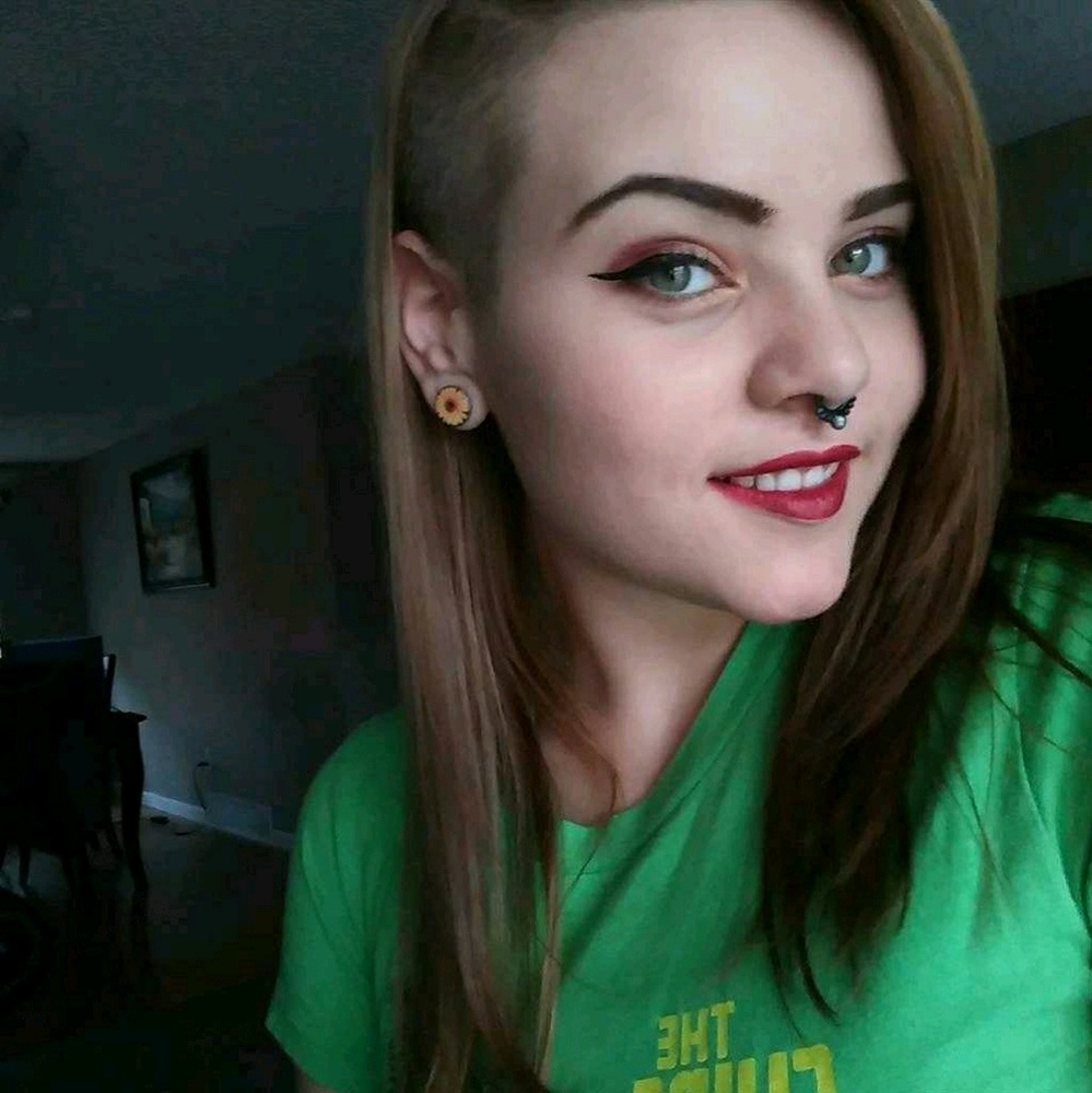 Meet your Posher, Jordyn