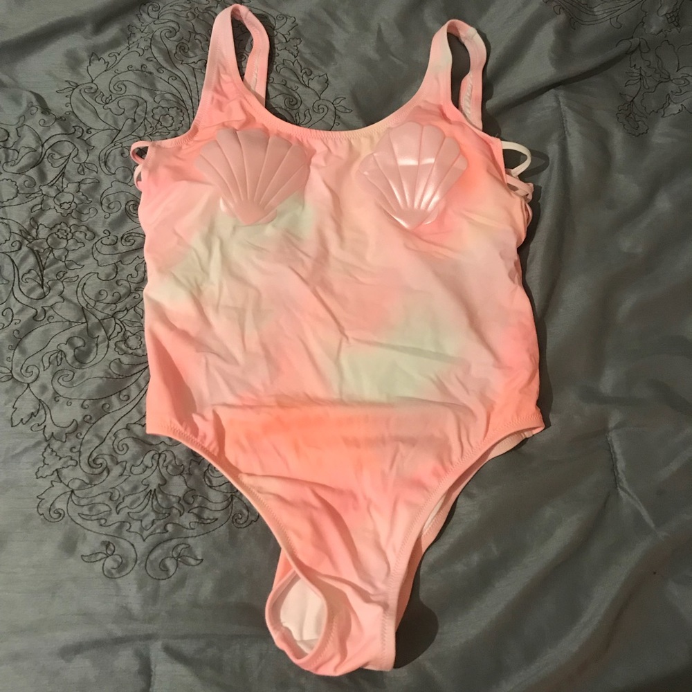 Large One Piece VS PINK Bathing suit BNWOT