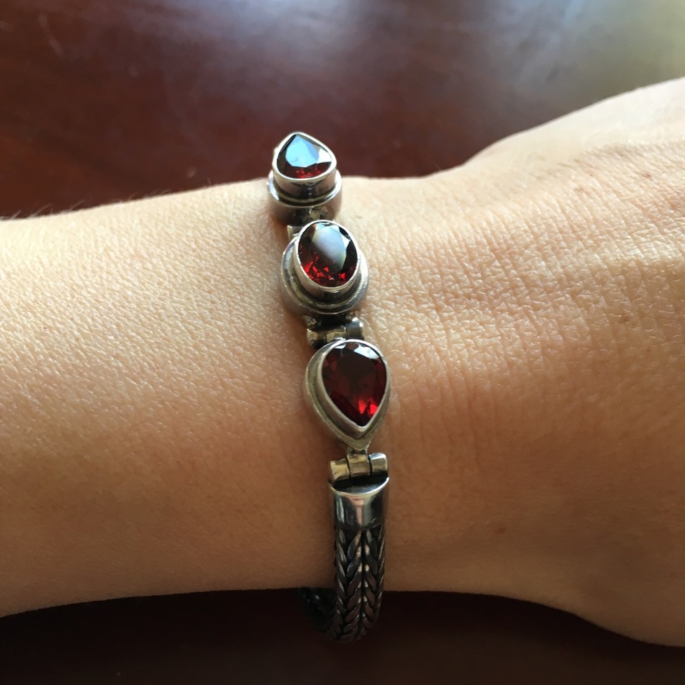 Vintage 80s ❤️ Garnet & sterling silver bracelet