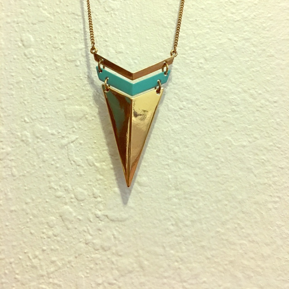 Arrow necklace