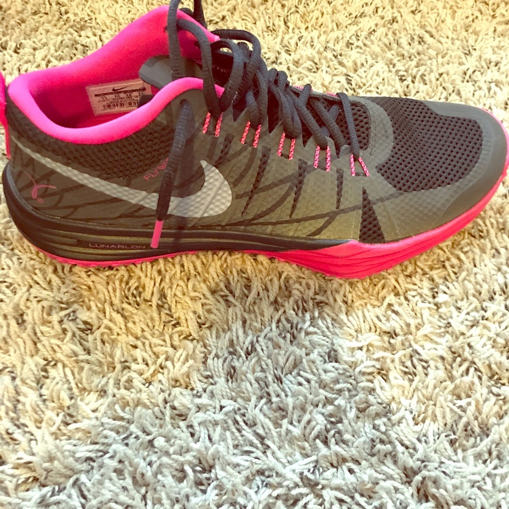 Nike flywire