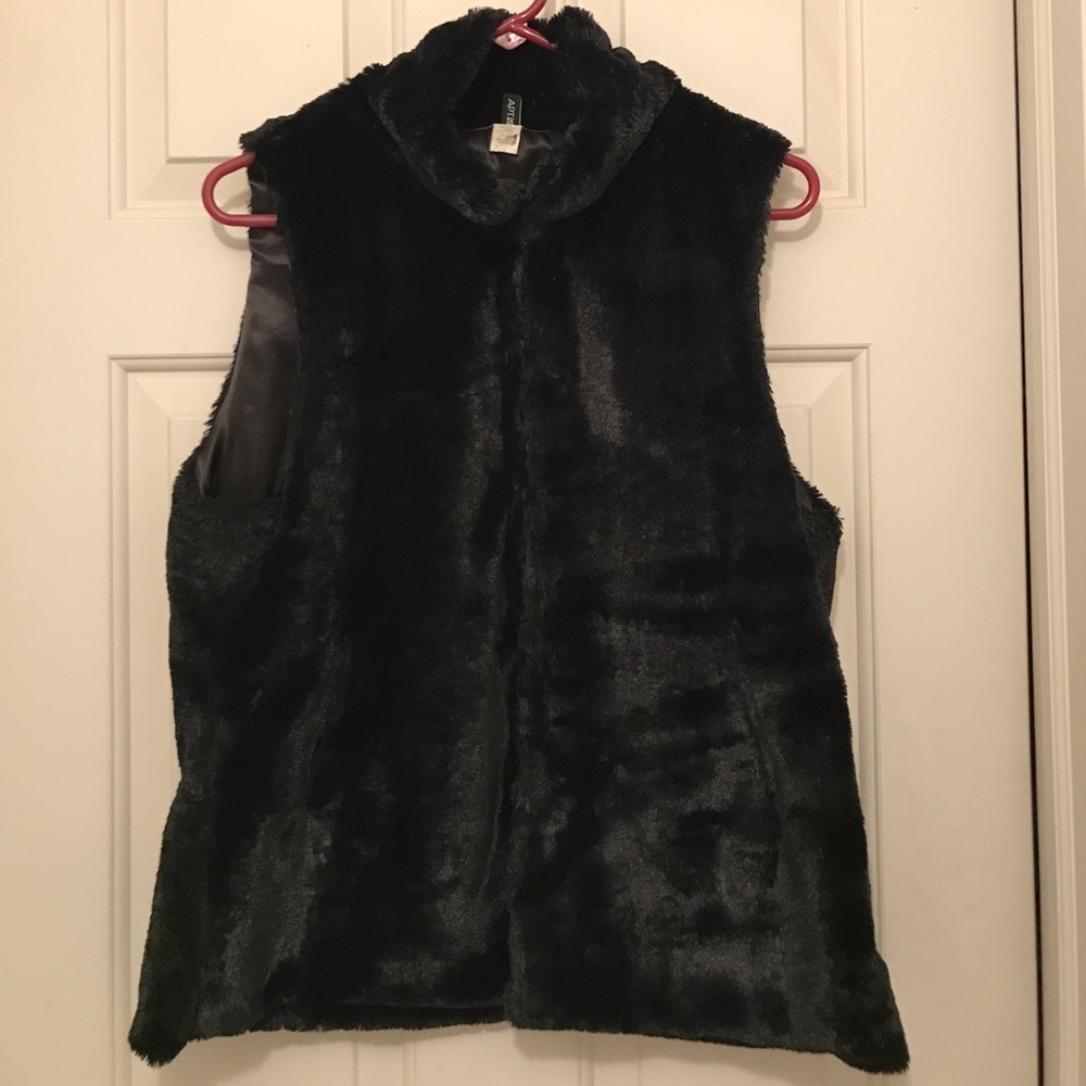 Apt. 9 Faux Fur Vest