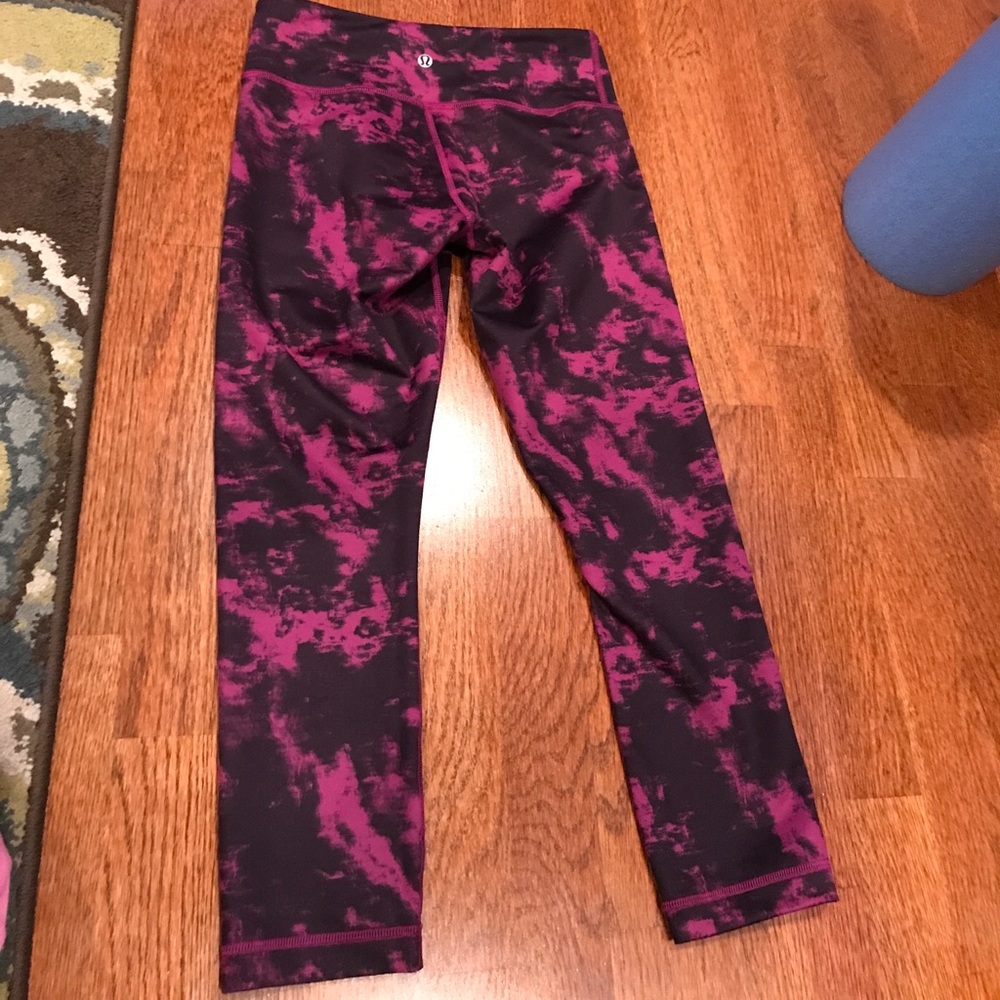 Lululemon Capri Pink Tie-Dye Leggings