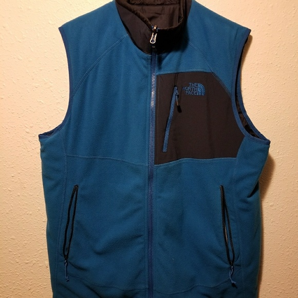 The North Face Reversible Vest - Picture 3 of 4