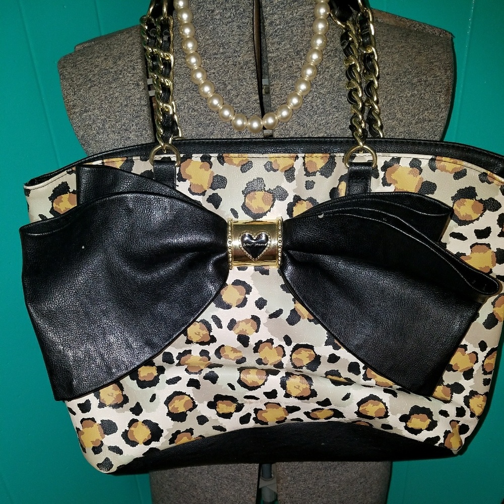 Betsey Johnson shoulder bag