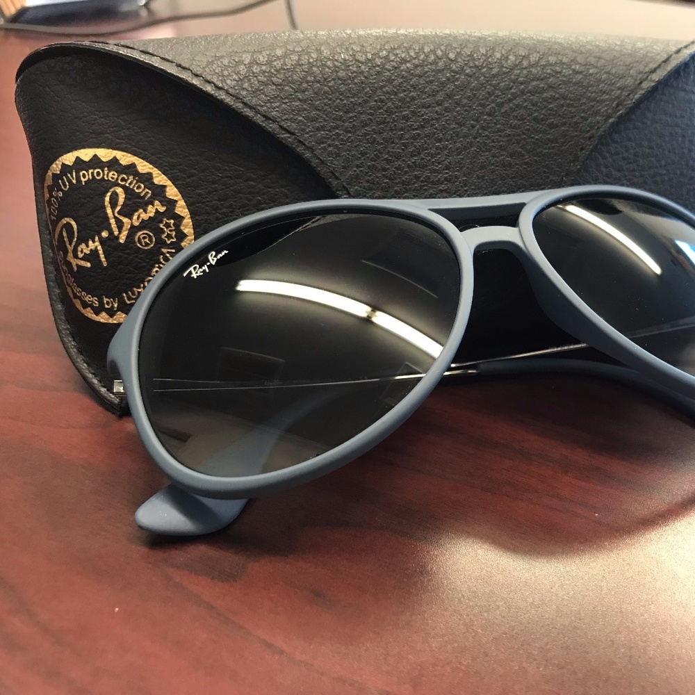 Alex Ray Ban Aviators
