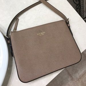*NWOT* 100% Authentic Kate Spade Crossbody Bag.