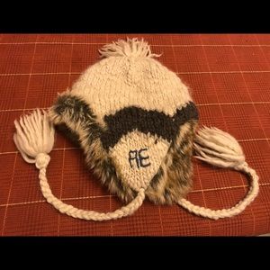 American Eagle - furry winter hat