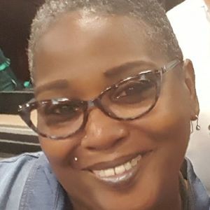 Meet your Posher, Carla