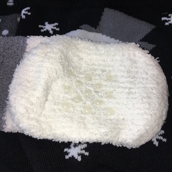 My Lil Pet 🐻" Anti Slip fuzzy Socks - Picture 3 of 3