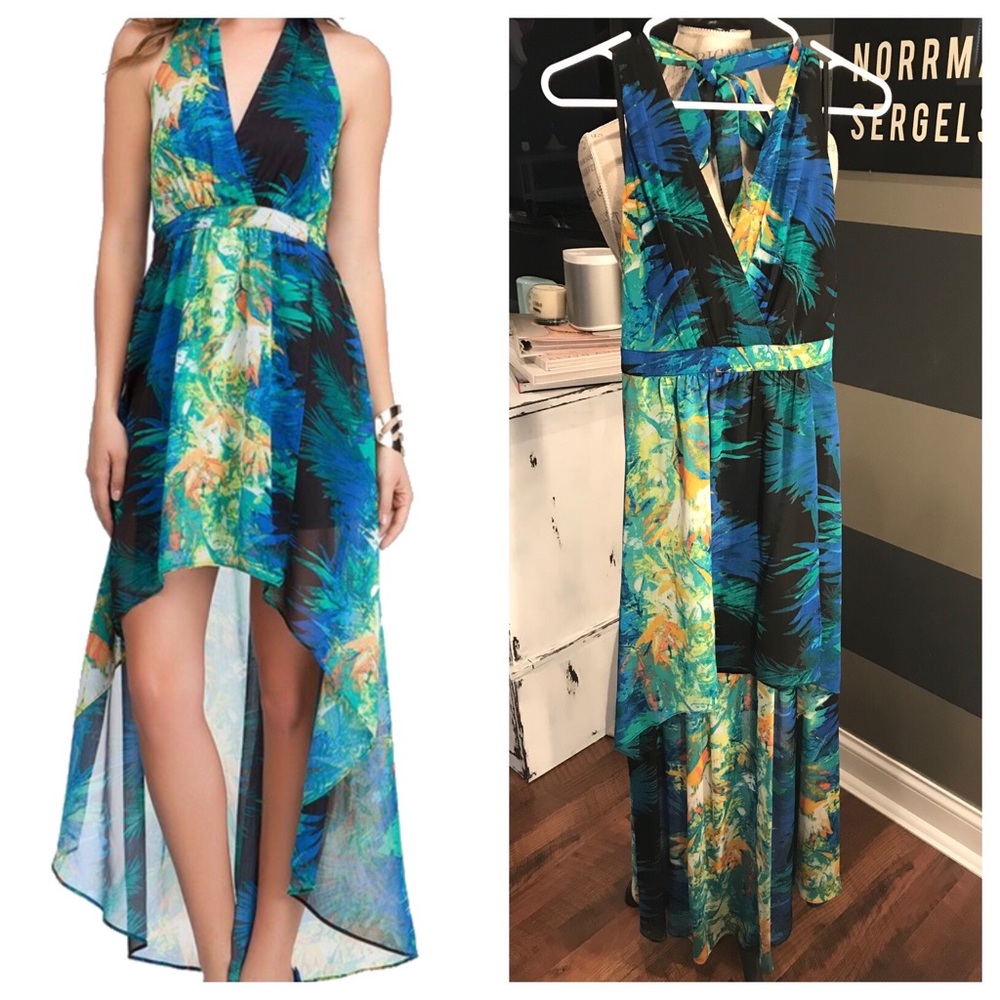 Beautiful hi/low Bebe halter dress