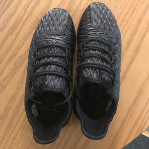 Adidas Tubular all black Sneakers